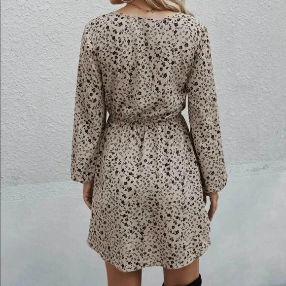 Boho apricot floral print tie neck mini dress - Picture 9 of 12